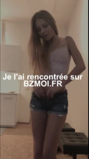 Elle adore se faire defoncer la chatte