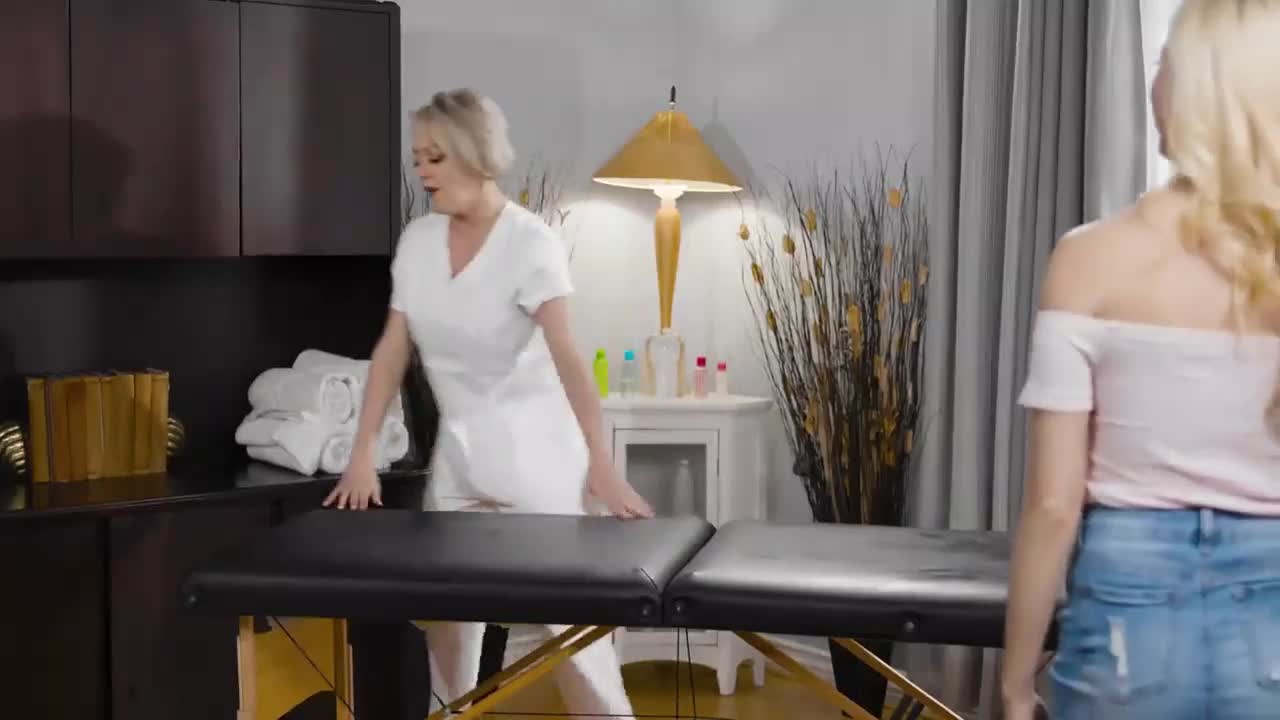 Watch Missing Mommy's Smile Porn Video - ePornSup.