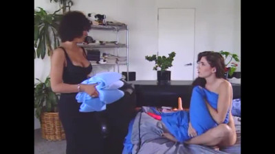 classic lesbian scenes 26