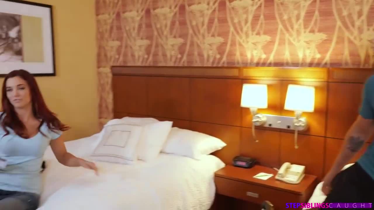 Watch Compartiendo habitación - Liza Rowe Porn Video - ePornSup.