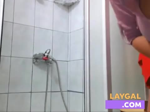 Watch Big Tits Milf's Bubble Bath Selfie Porn Video - ePornSup.