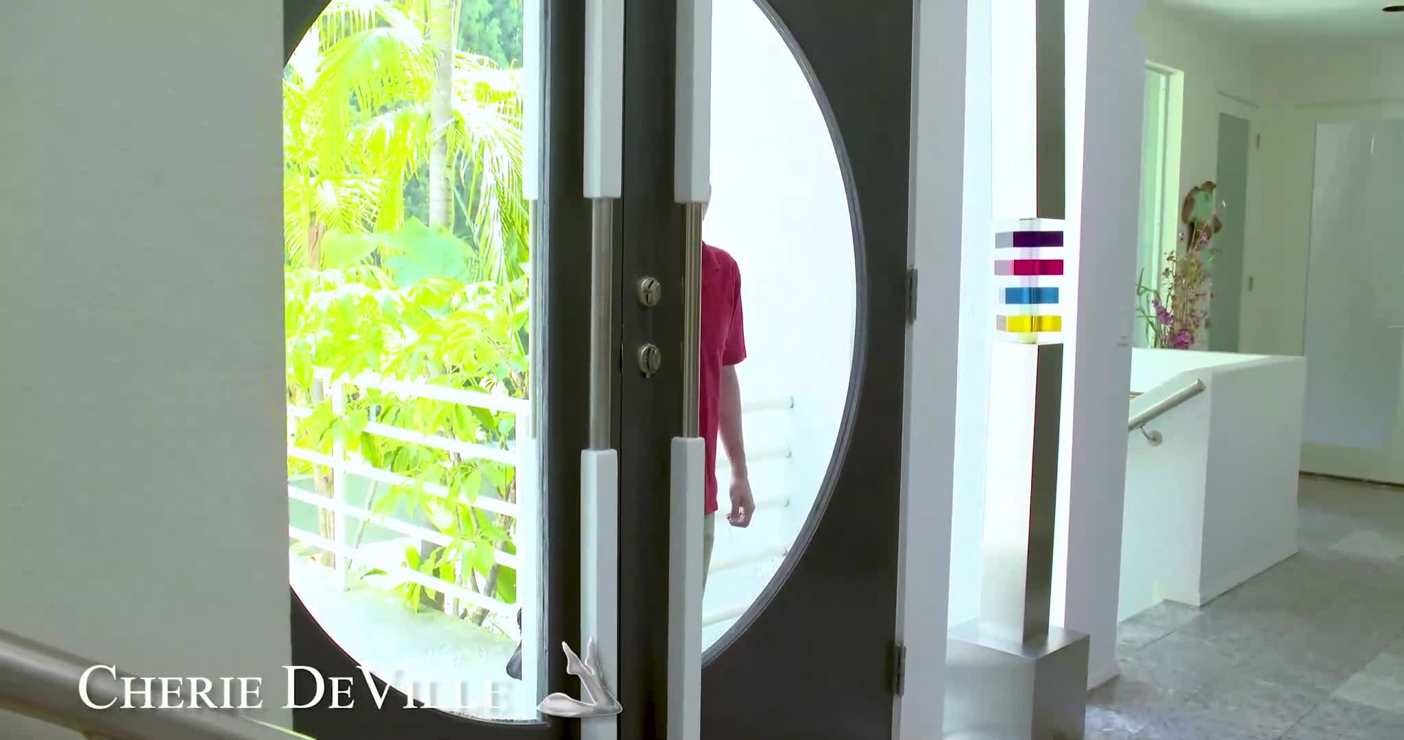 Watch Cherie fucks the repairman Porn Video - ePornSup.