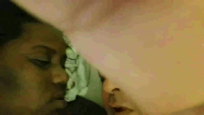 Ragazza di colore si fa scopare da un vecchio