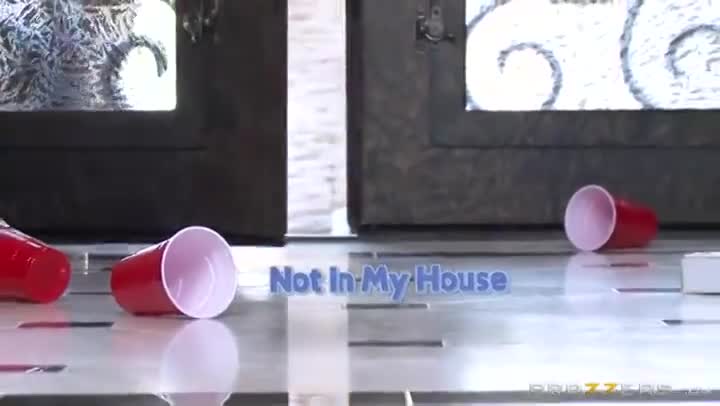 Watch Danny d fucks friend's mom Porn Video - ePornSup.