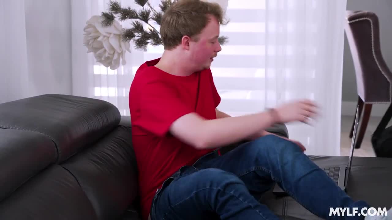 Watch What a juicy pussy you have mommy! Porn Video - ePornSup.