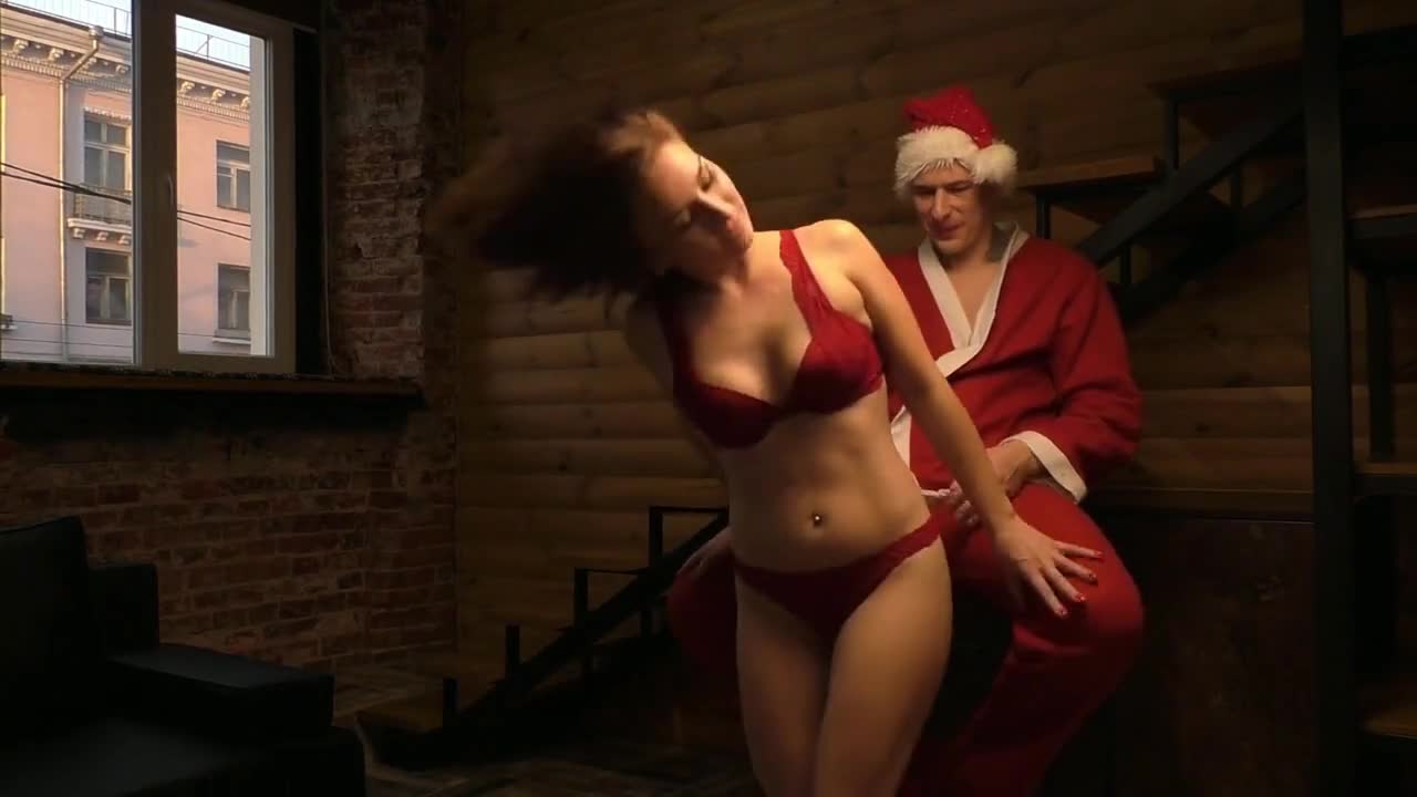 Watch Bad Santa Rewards Girl with Sex for a New Year's Gift Porn Video - ePornSup.