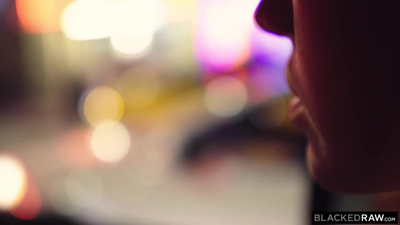 Watch Toro negro descarga su poder sobre un coño perfecto Porn Video - ePornSup.
