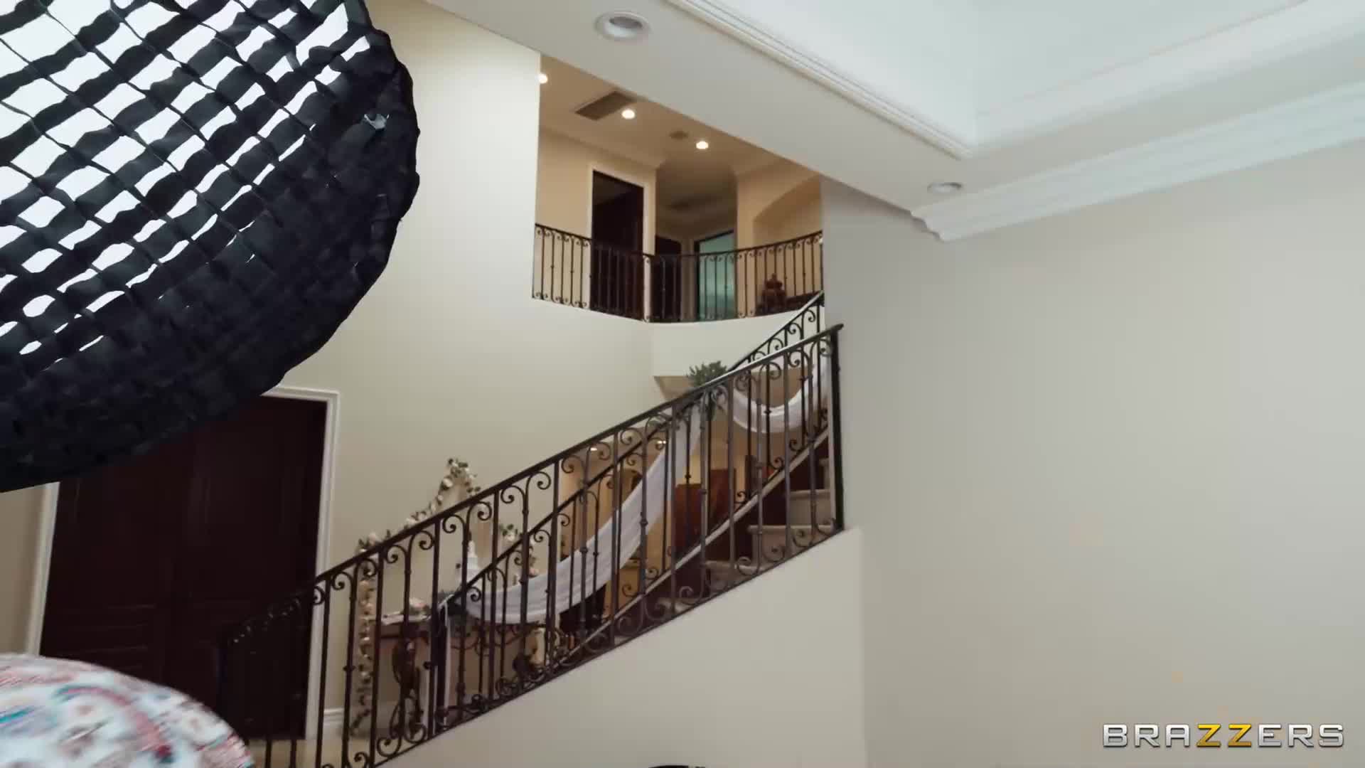 Watch Gogo Fukme and August Skye - A Nigerian Owambe Porn Video - ePornSup.