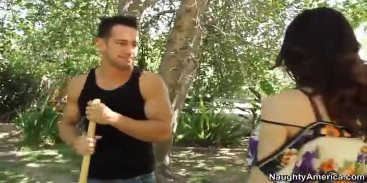 Watch Cytherea en baño Porn Video - ePornSup.