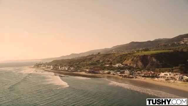 Watch TY - Megan - Cheats on vacation Porn Video - ePornSup.