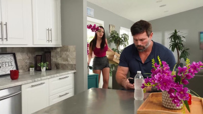 Neighbor can't turn down that pussy