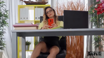 Italian MILF secretary fucks a young operator