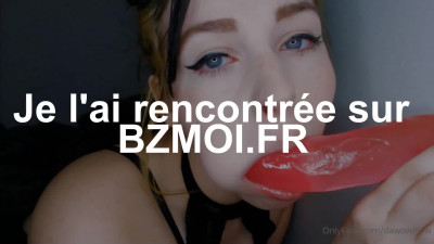 Cette fille utilisera son vibromasseur pour bien se stimuler
