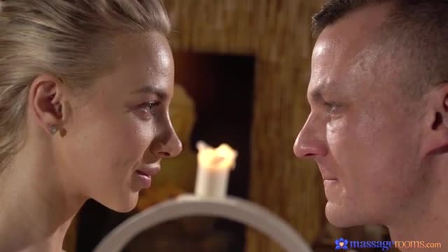 Watch Salas de masajes Nathaly Cherie Cage Sexo sensual y resbaladizo con una rubia tetona 31 min 720 Porn Video - ePornSup.