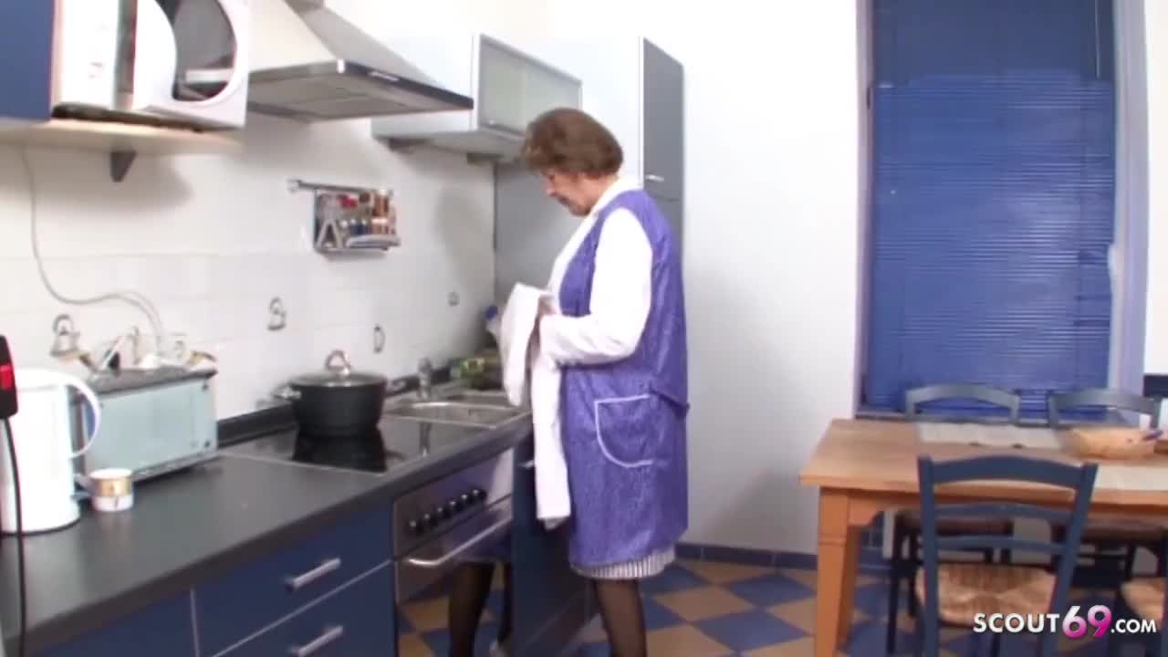 Watch Grandma enjoys cooking Porn Video - ePornSup.