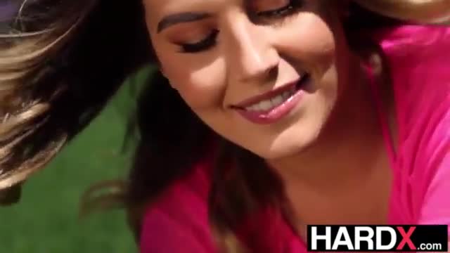 Watch Chanel camryn tuembla sabroso Porn Video - ePornSup.