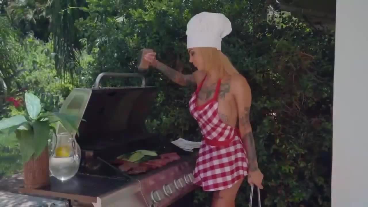 Watch Bonnie rotten chef sexual Porn Video - ePornSup.