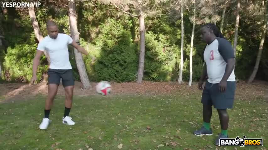 Watch Vitoria's Ass Is Undefeated! Porn Video - ePornSup.