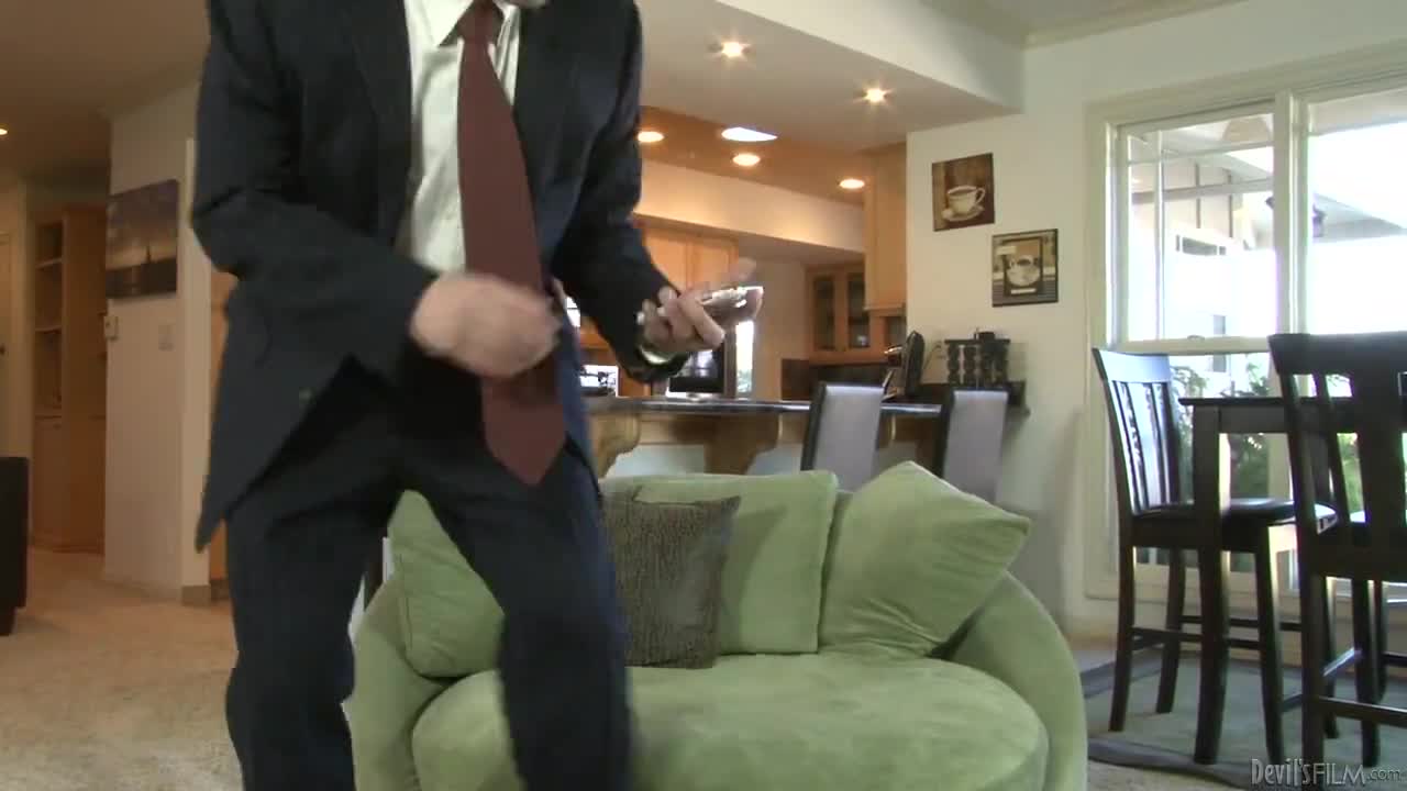 Watch Fucking her stepdaughter's sexy friend Porn Video - ePornSup.